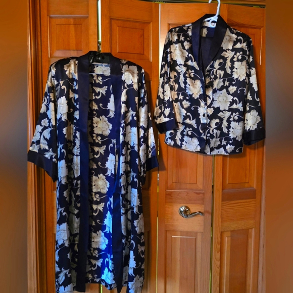 Adonna Other - Adonna Vintage 3 Piece Pajama Set